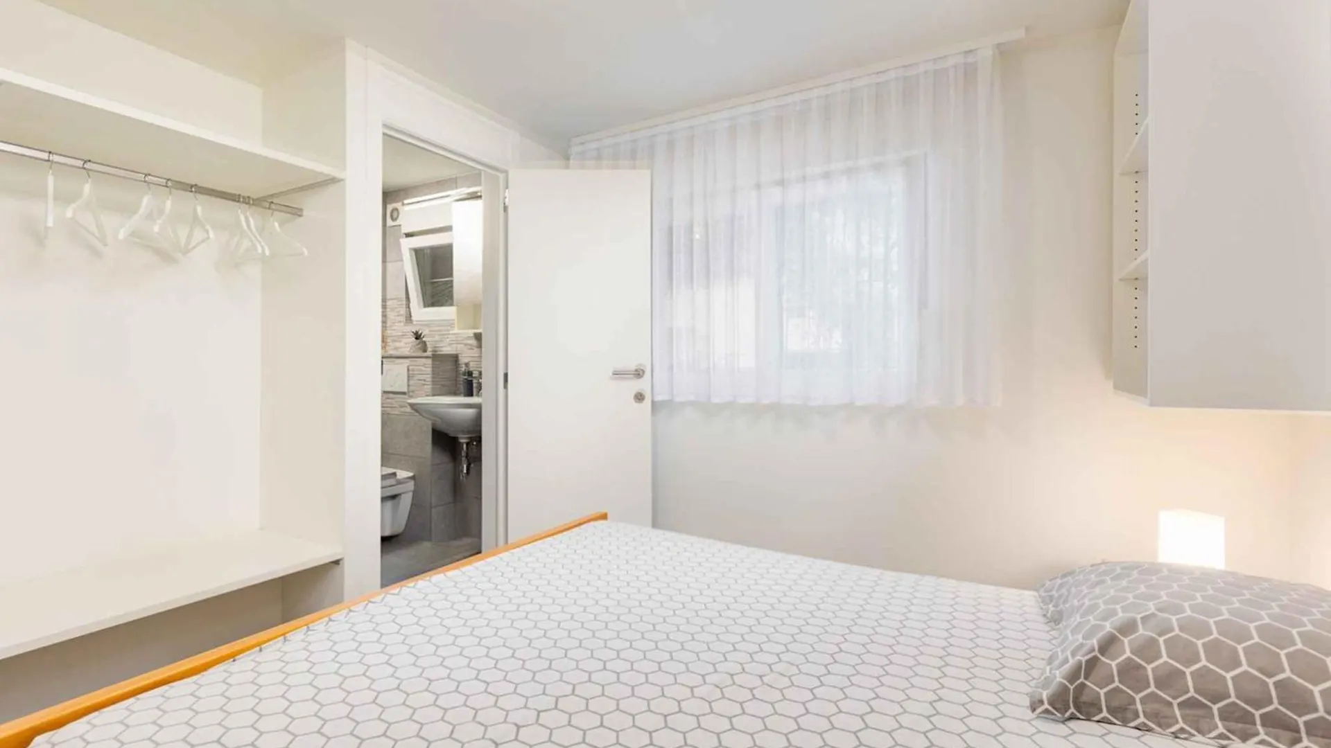 Apartment In Malinska - Insel Krk 53312