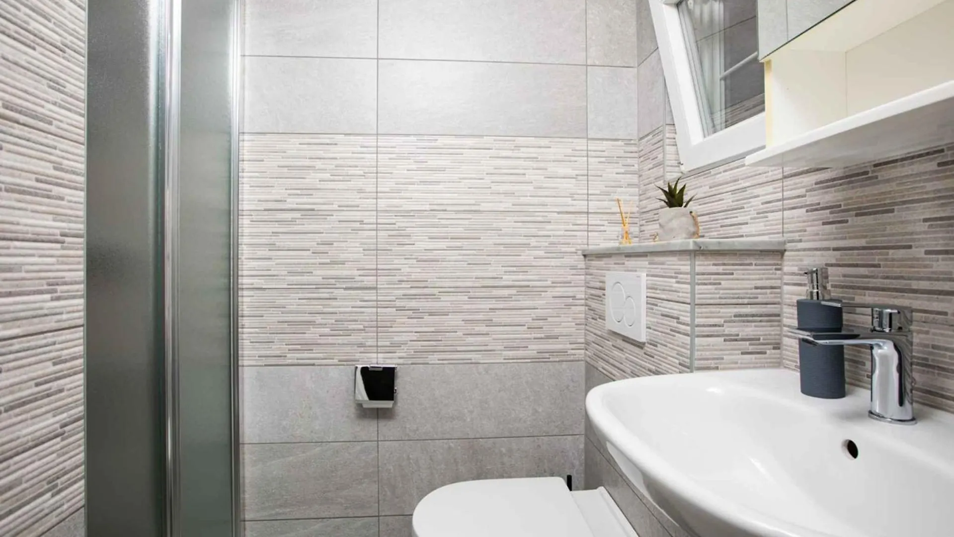 Apartment In Malinska - Insel Krk 53312